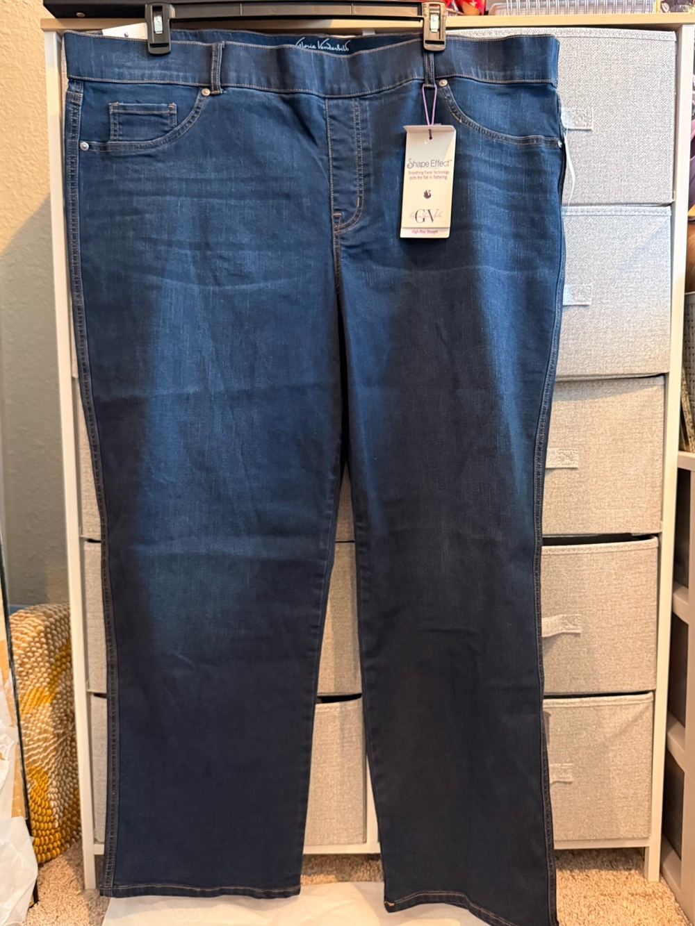 NWT Gloria Vanderbilt jeans 24W Average - NEW!